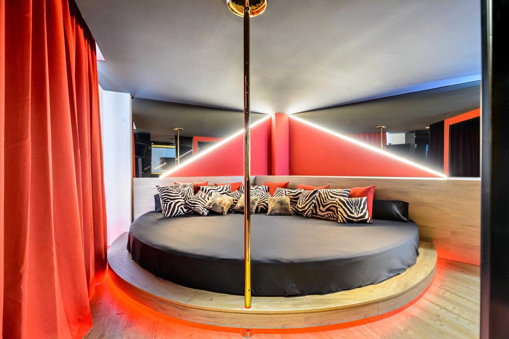 Hotel Vibra District - Adults Only San Antonio  Kültér fotó