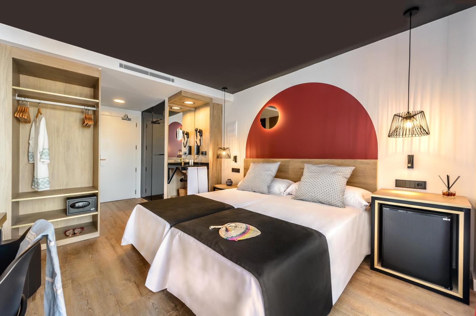 Hotel Vibra District - Adults Only San Antonio  Kültér fotó